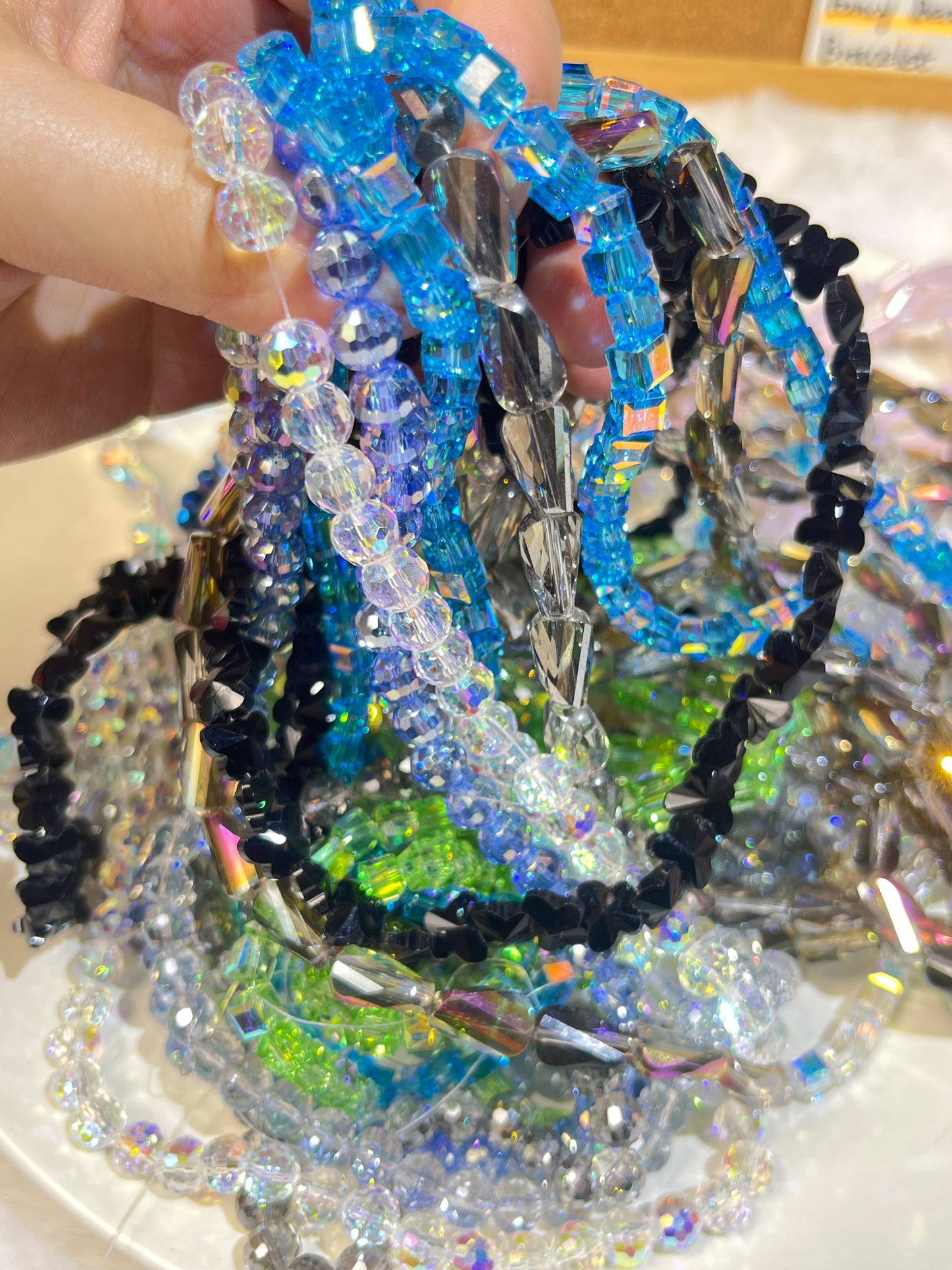 A ( 🔥New arrivals🔥 ) Crystal beads -Bling Bling bags for bracelets and phone chains - Open in live